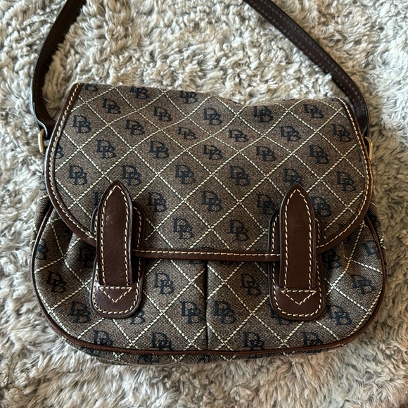 Dooney & Bourke Crossbody Purse - Picture 1 of 7